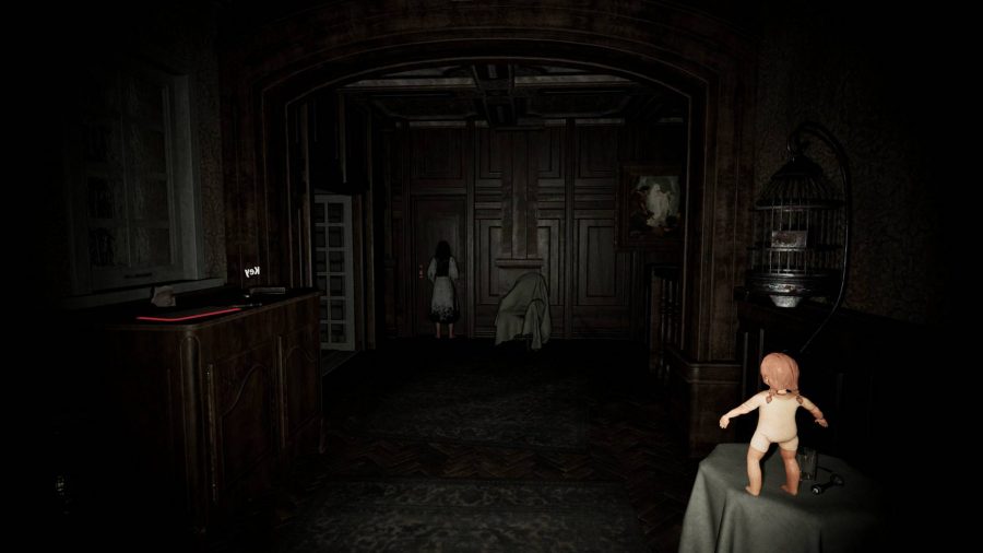 Drobná panenka stála na stole a dívčí duch se vznášel u dveří v Pacify, jedné z nejlepších duchařských her na PC.