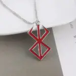 collier-a-pendentif-berserk-3