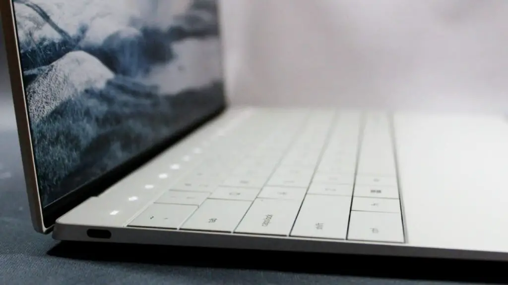 CES 2022: Dell XPS 13 now lacks a physical trackpad because it looks cooler this way