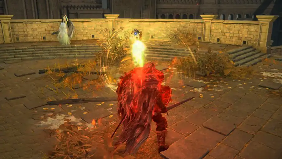 Un profeta disparando un rayo mágico a un enemigo usando el Gran Escudo de Erdtree en Elden Ring