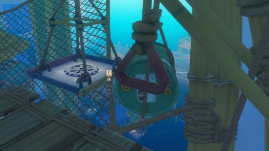 Tutorial de Raft Utopia: un barril izado junto a una plataforma con un mensaje para usarlo