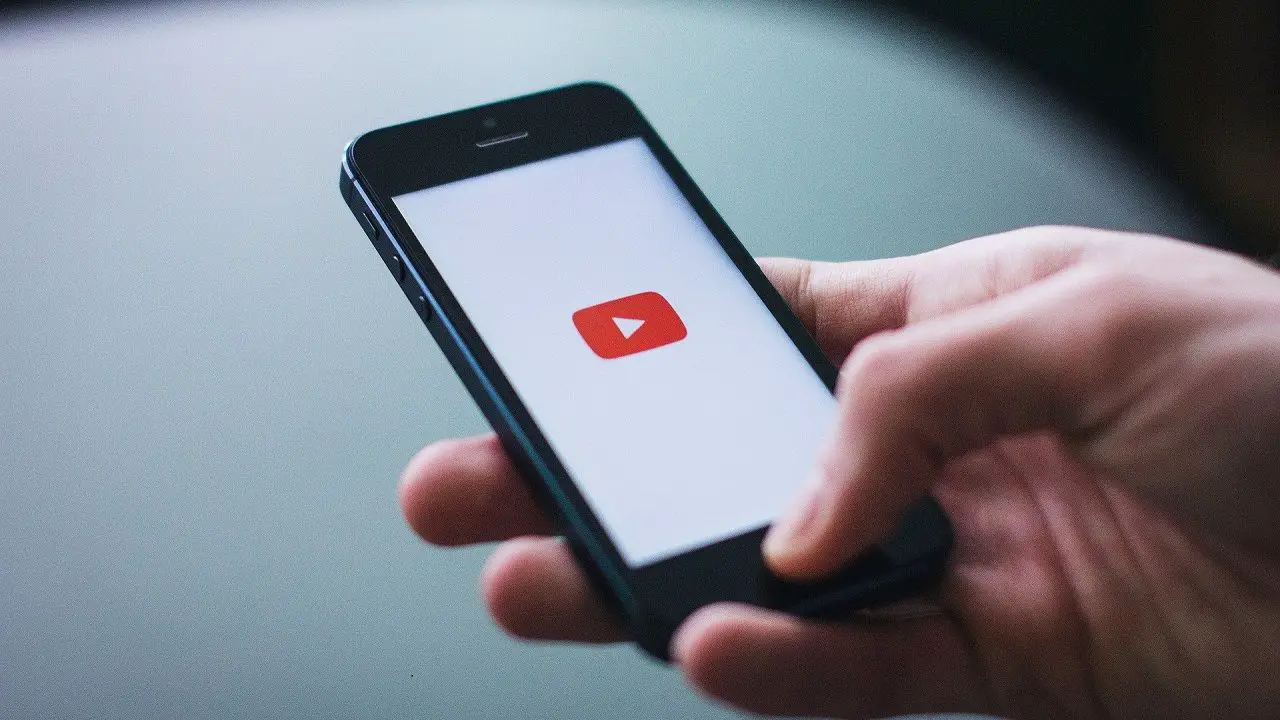 Tlačítka YouTube „nelíbí se“ a „nezajímá mě“ uživatele neochrání, tvrdí studie Mozilly