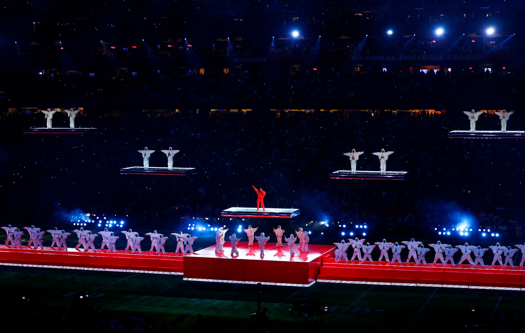 Les fans comparent la performance de Rihanna au Super Bowl à "Super Smash Bros."