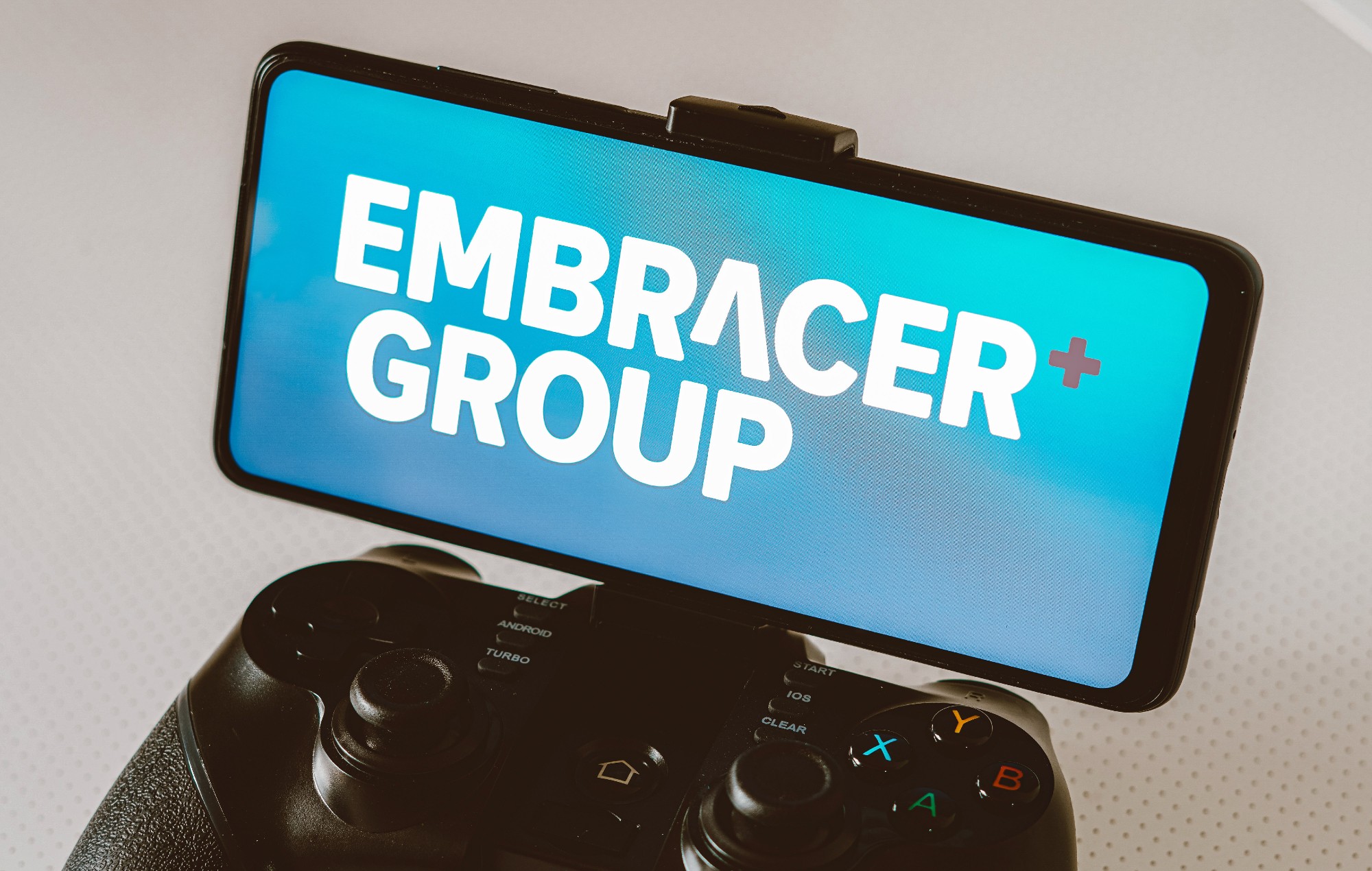 Die Embracer Group wird keine Studios mehr verkaufen, schließt aber Übernahmen nicht aus